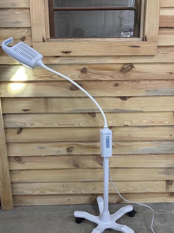 Used Welch Allyn LED Green Series GS 600 Minor Procedure Light Mobile #44400 GS600