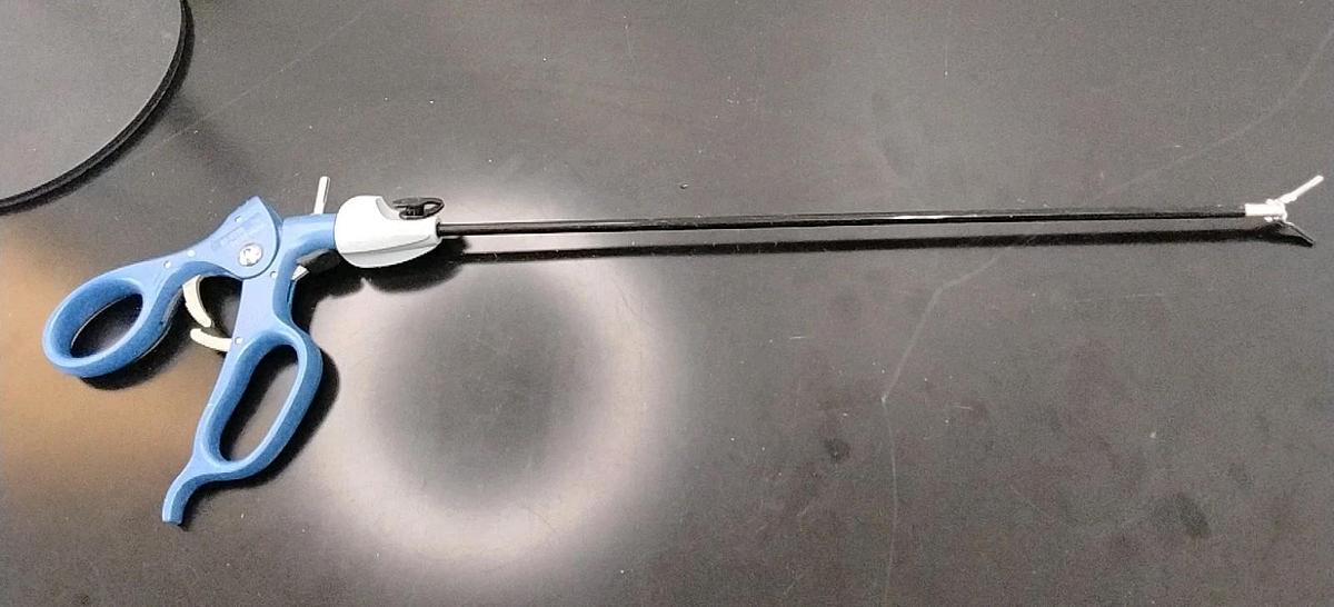 Used Snowden Pencer 90-6320 L04036 Special Bullet Nose Grasper, Diamond, 5mm