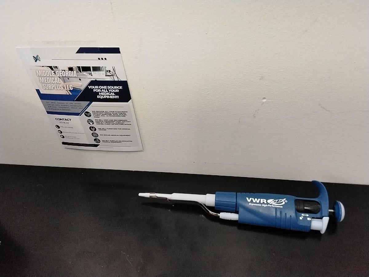 Used VWR Brand PIPETTE PIPET 10 - 100 uL ADJUSTABLE SINGLE CHANNEL