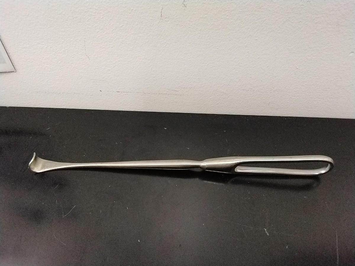 Used Von Mueller VM 29-2164 BCMS ROUNDED VEIN RETRACTOR