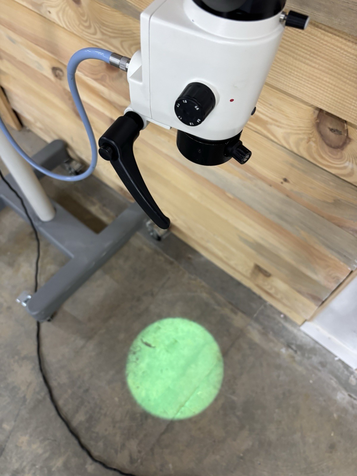 Used Ecleris Microstar Microscope U10M100F with Ecleris XENOLUX 180 Light Source