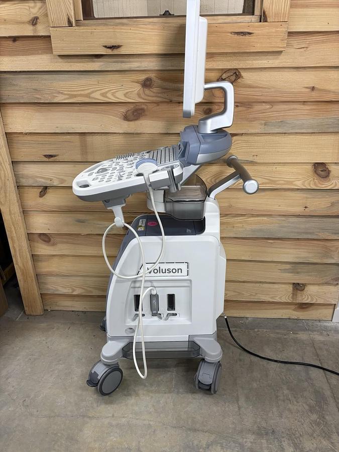 Used GE Voluson P8, 1 Probe 4C 3D/4D Ultrasound