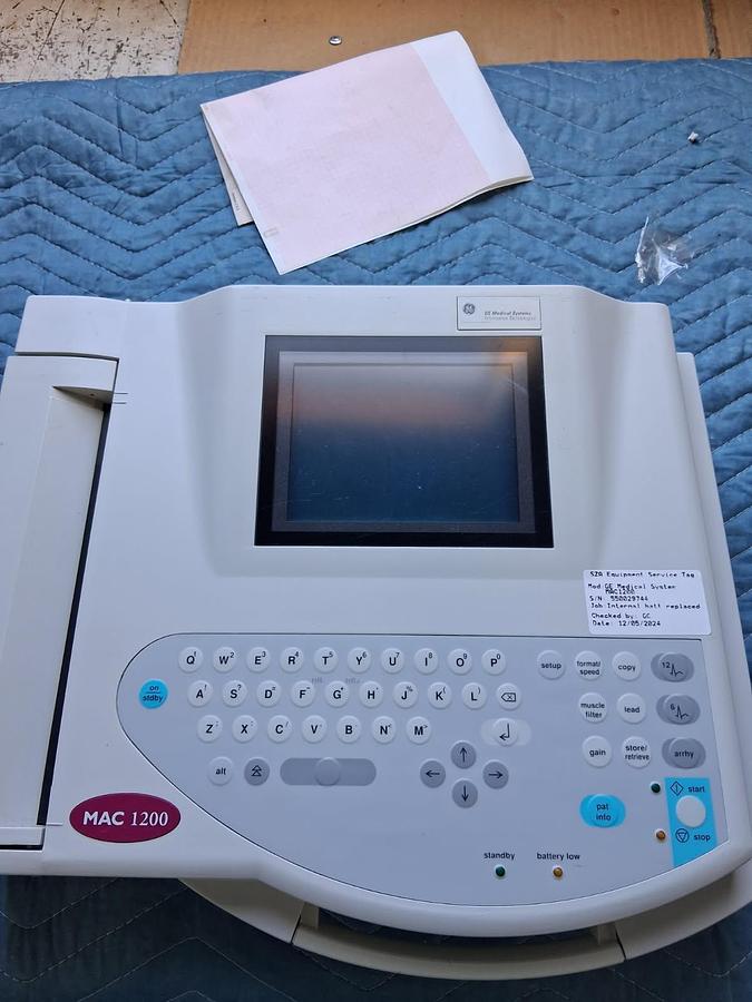 Used GE MAC 1200 EKG Machine