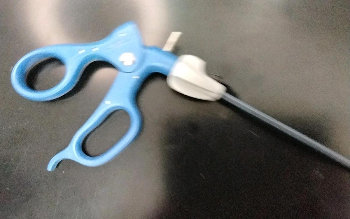 Used Snowden Pencer 90-6363 Duckbill Dissector Instrument 5mm x 36cm