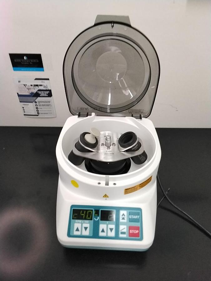 Used Hettich Zentrifugen EBA 20C 4500 RPM Centrifuge