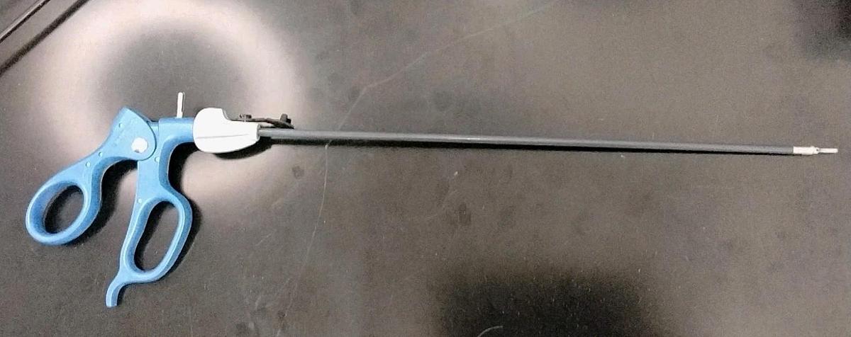 Used Snowden Pencer 90-6363 Duckbill Dissector Instrument 5mm x 36cm