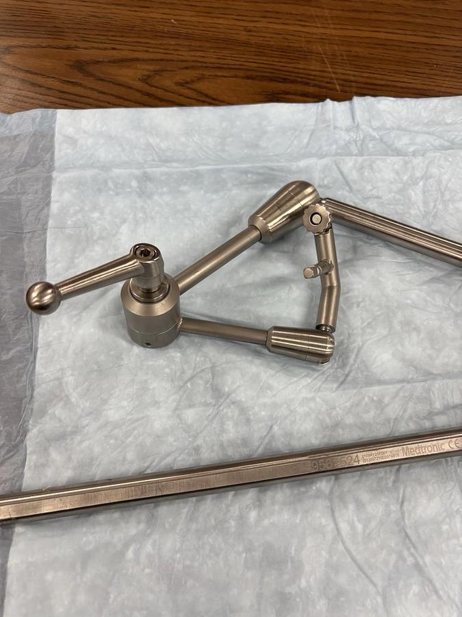 Used Medtronic 9561524 METRX II Flexible Arm