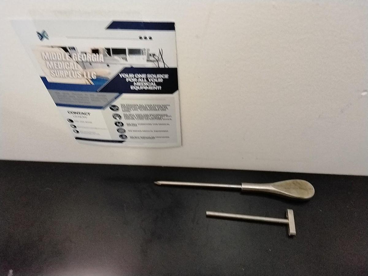 Used Von Mueller RH551-483 Steel 6.5 Inch 4.0mm Tip Trocar and Cannula