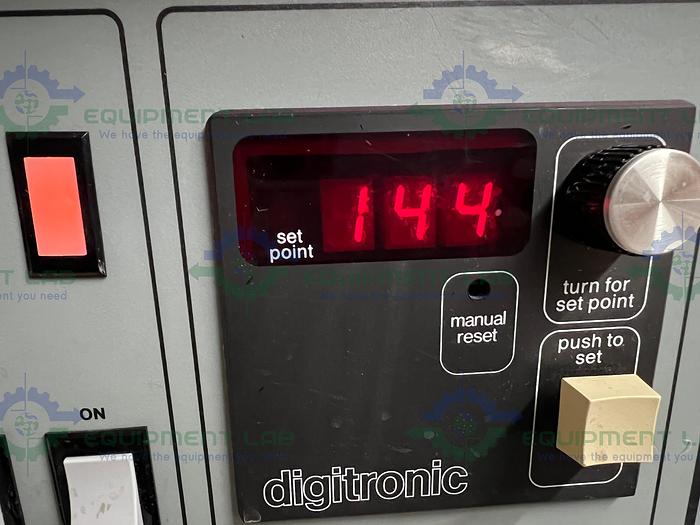 Used Despatch  LAC1-67-2 Burn In Oven 260°C / 500°F on Stand 21" x 24" x 24"
