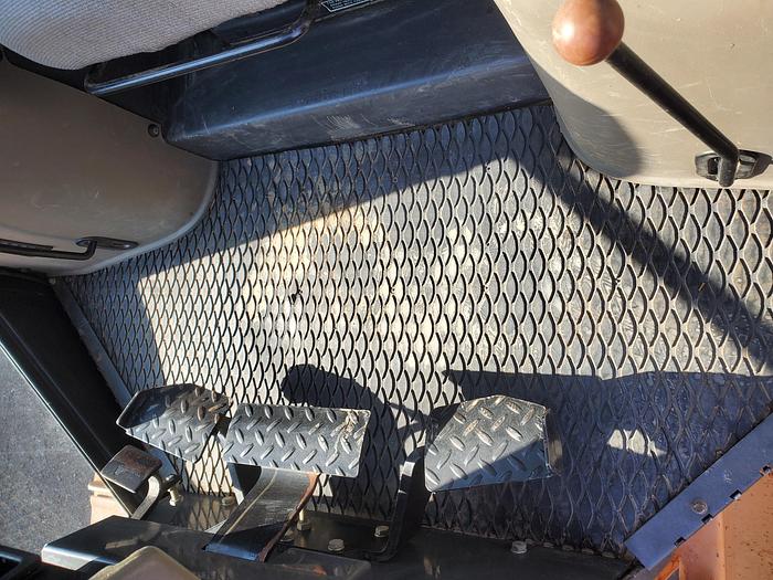 Used 2010 CASE 1650L