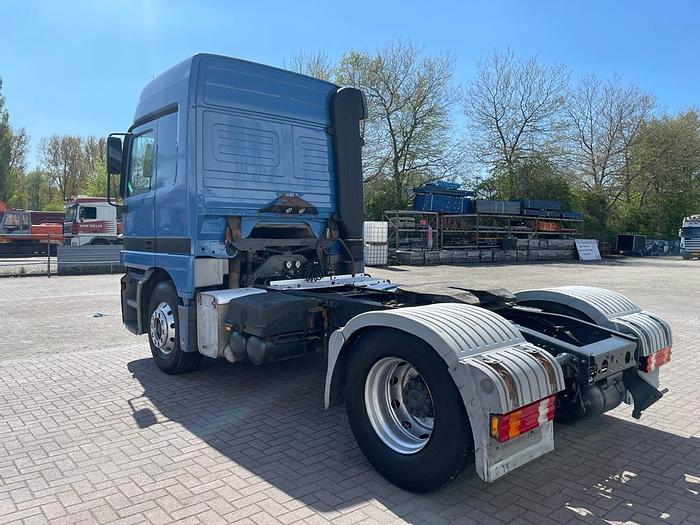 Gebruikt 1998 MERCEDES BENZ 1840 , 3 PEDALS , MANUAL GEAR