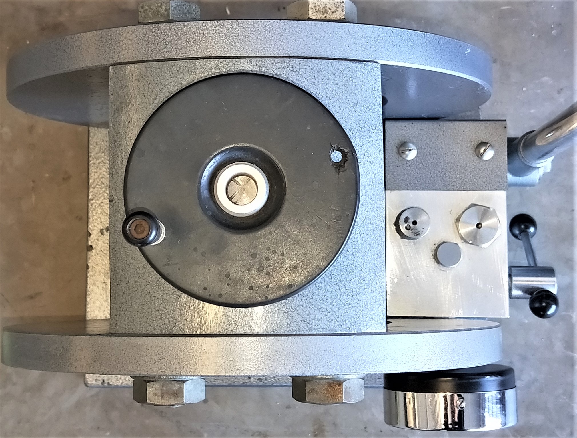 Used RIIC 25-Ton Hydraulic Ring Press