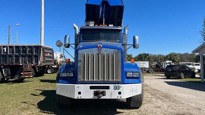 Used 2011 Kenworth T800 Tri-Axle Dump Truck