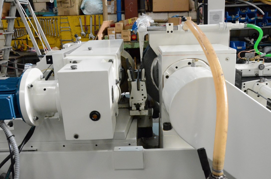 Usado ESTARTA 322 CNC Rectificadoras sin centros #4415