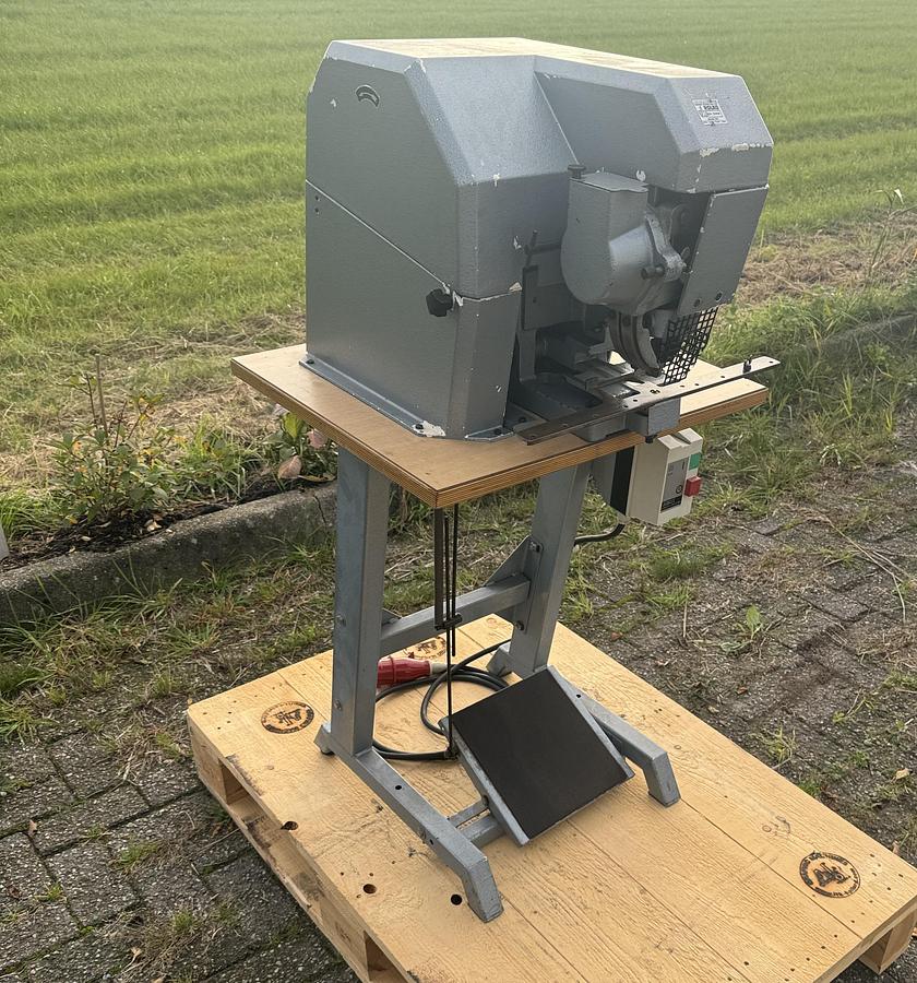 Used 1995 Hang 103K