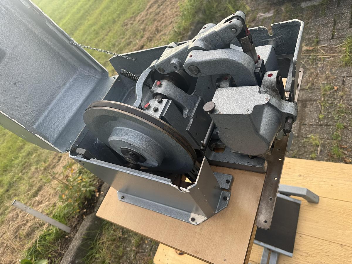 Used 1995 Hang 103K
