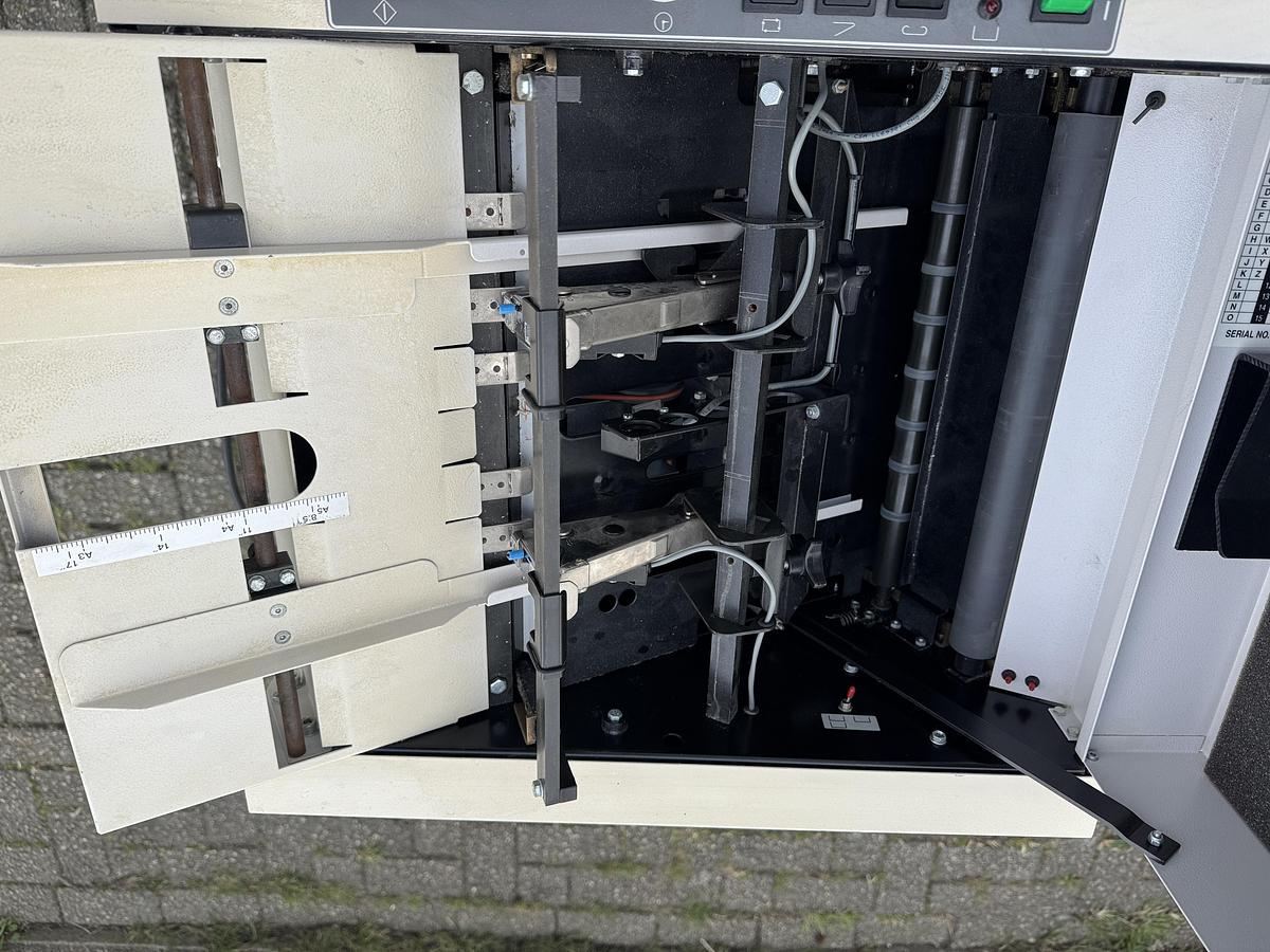 Used 2000 Plockmatic Plockmatic 60 binderpro