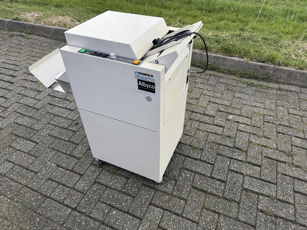 Used 2000 Plockmatic Plockmatic 60 binderpro