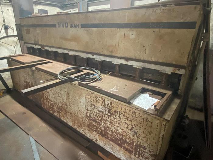 Used 1997 MVD Inan HGM 3006 3m x 6mm Hydraulic Guillotine