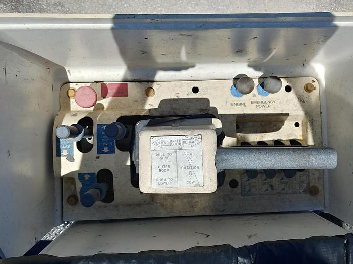 Used Versilift VST-40I 45ft Articulating & Telescopic MH Bucket Boom on 2013 Ford F550