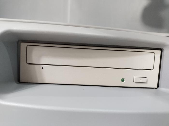 Gebraucht Siemens Acuson S2000 Ultraschallgerät mit Sonde, Drucker und DVD Brenner