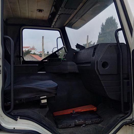 Usado 1991 SCANIA P 93M 220 box lorry
