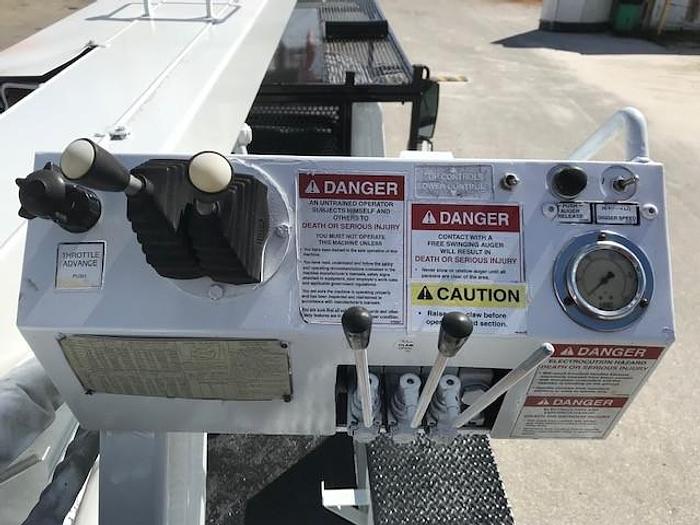 Used 2007 International 4300 Telelect 4045 Digger Derrick - C13313