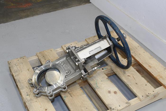 Used Fabri-Valve 6" Hand Operated Knife Gate Valve #43982