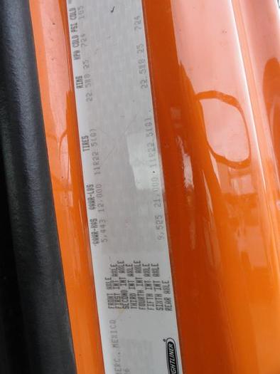 Used 2011 FREIGHTLINER BUSINESS CLASS M2 106