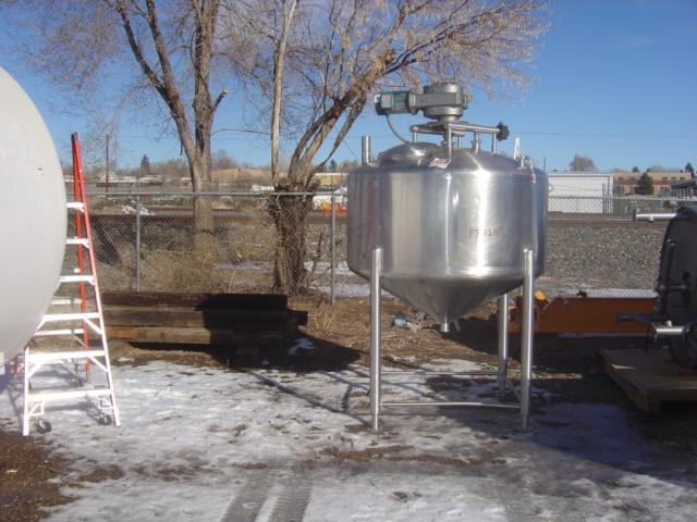Usado 500 GALLON MIX TANK. CHERRY/BURRELL SERIAL E-293-90-A/NO.FK5