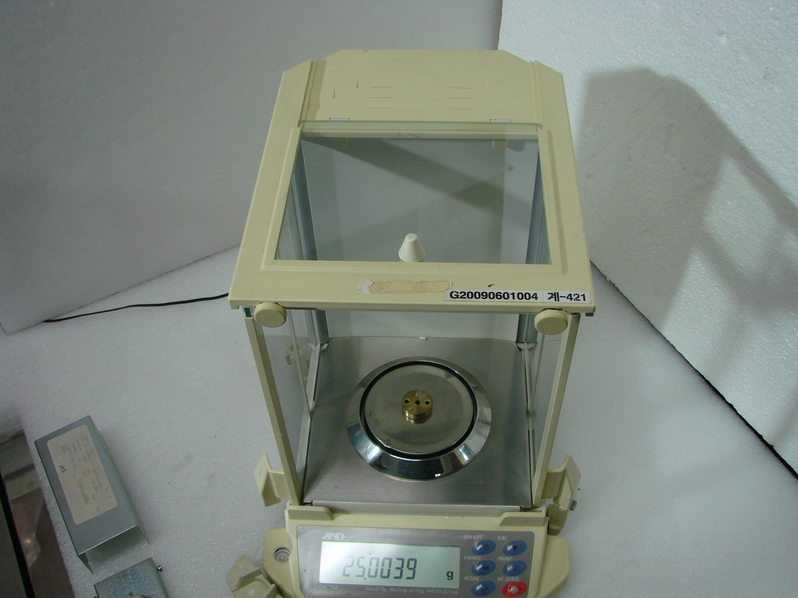 Used A&D GR-202 Semi-Micro Analytical Balances