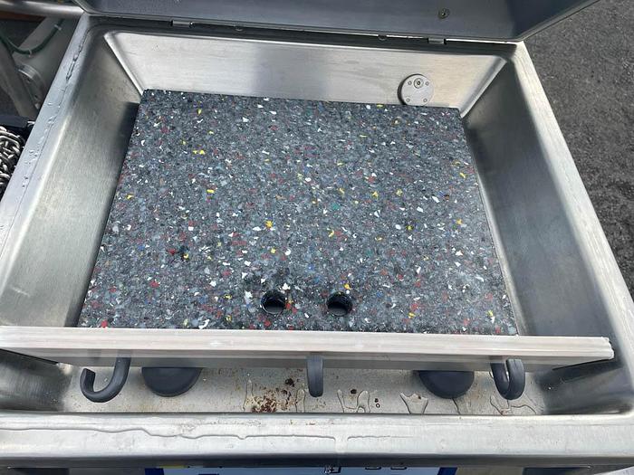 Used 2004 MULTIVAC A300/16 Single Chanber Table Top Vac Machine