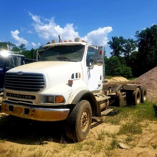 Used 2005 STERLING LT9500