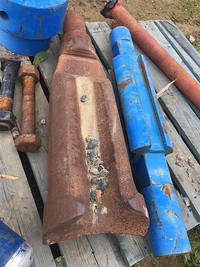 Used 12" Chisel Bit 2-1/4" x 3-1/4" Thread