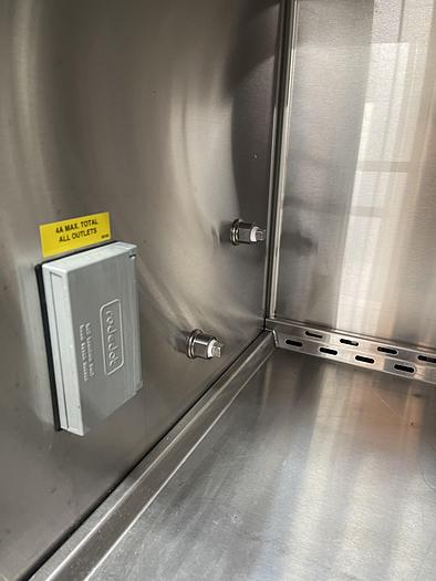 Used Baker SterilGARD III  SG603- Class II Type A/B3 Biological Safety Cabinet 6Ft