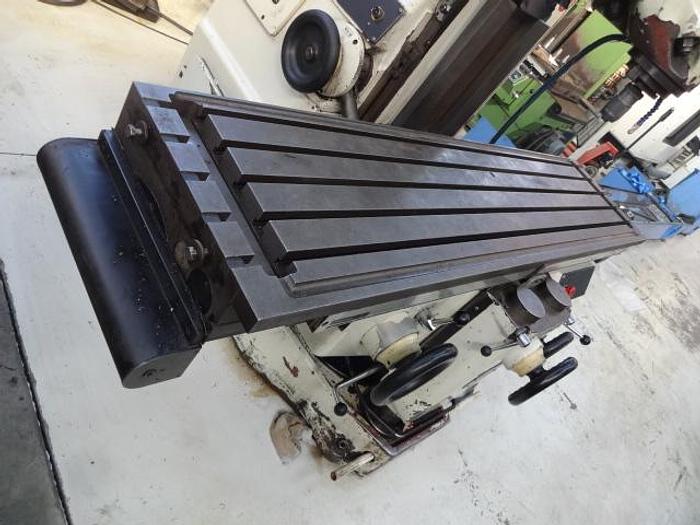 Utilisé Fraiseuse universelle Huron type MU6