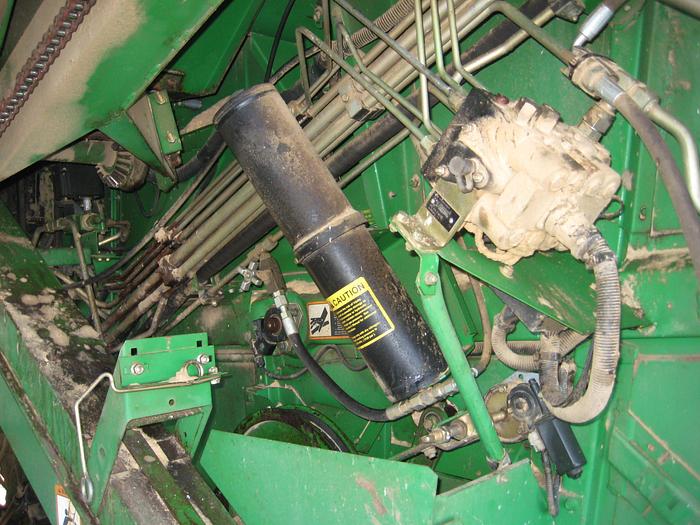 Used John Deere 9600 Combine ***Newly refurbished***