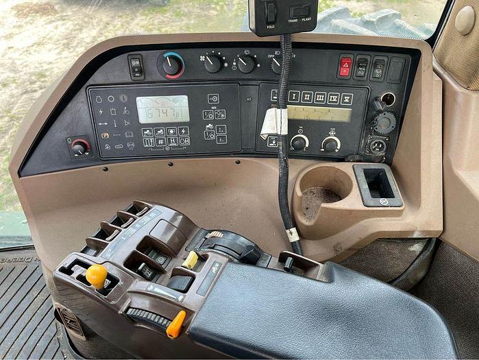 Used 2005 John Deere 8420