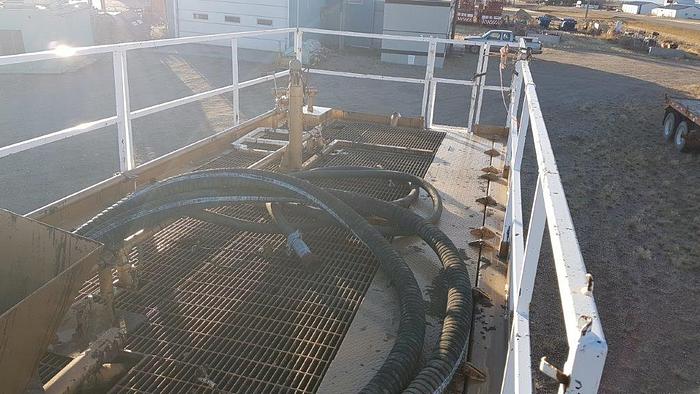 Used 2000 WELCAN 4 Axle Carrier Style Oilfield Pump / Kill Truck