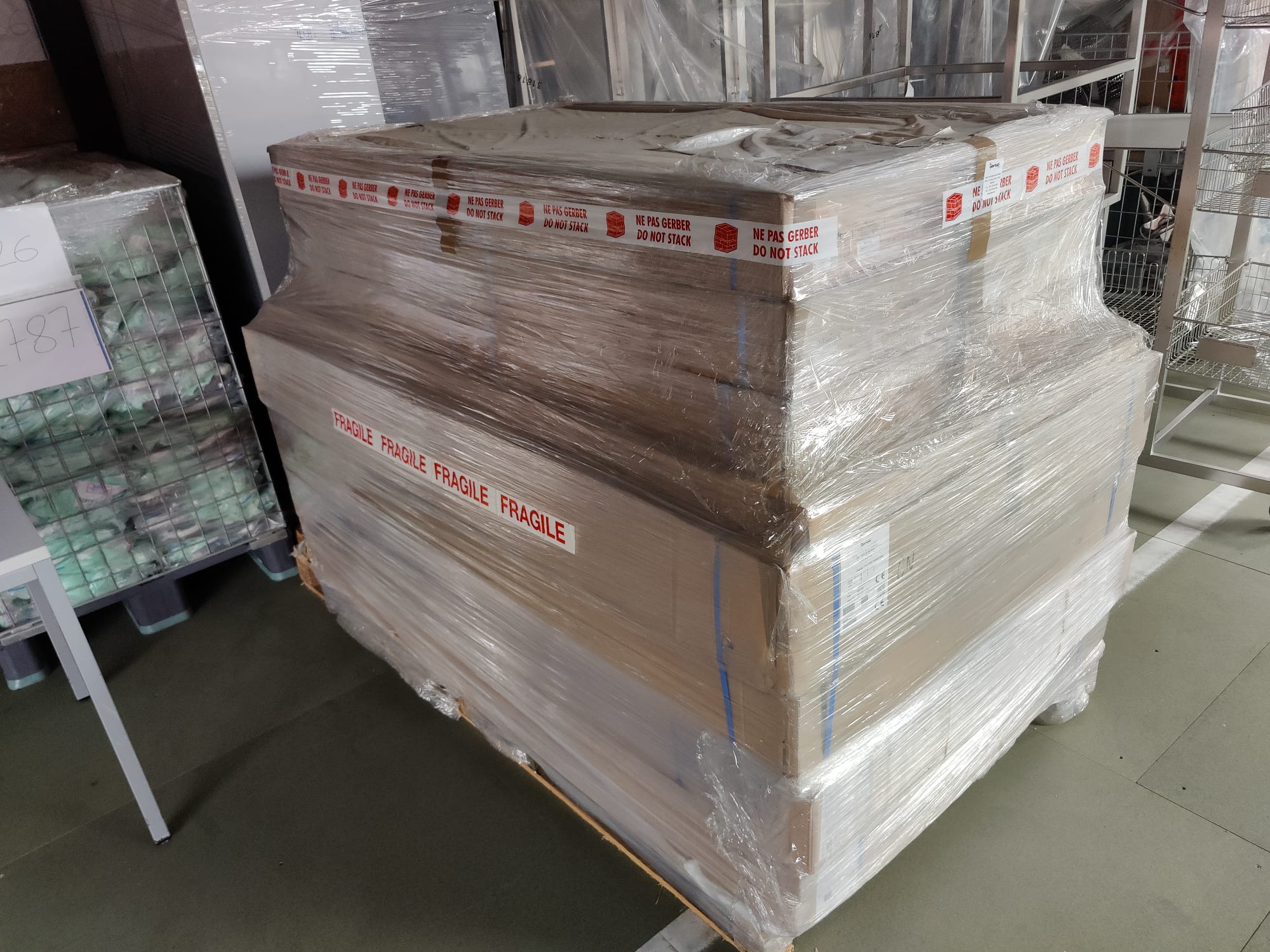 Used Fume Hood And Accessories - Erlab - Captair Smart 714 - DK2516.WG