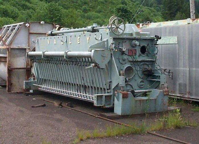 Used 115" (2.92M) VALLEY S/S PRESSURIZED HEADBOX