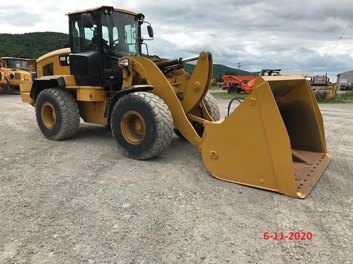 Used 2014 CATERPILLAR 938K