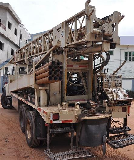 Used 1993 Ingersoll-Rand T3W Drill Rig
