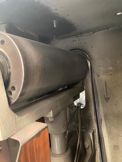 Used 2001 Jakob Loewer ST 300 Heavy Duty Dry Grinding Machine