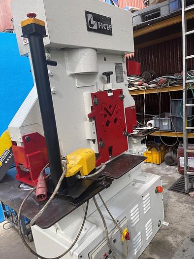 Usato Punzonatrice Idraulica Ficep 604