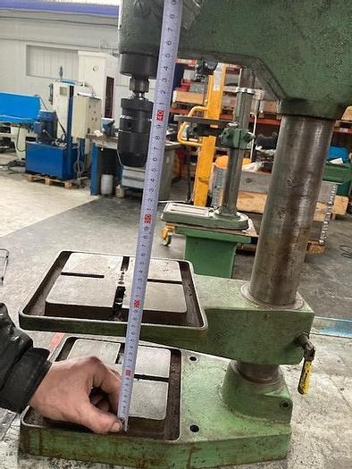 Utilisé Perceuse d’établi Marque Ixion