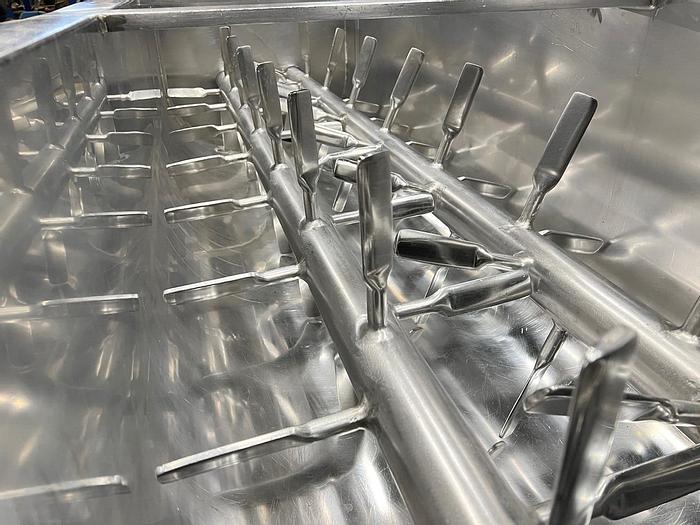 Used USED DEMACO STAINLESS STEEL DOUBLE PADDLE BLENDER, 30 CUBIC FEET