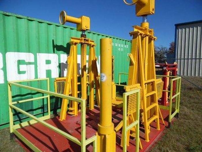 Used 2009 Casing Jacks SALE OR TRADE Casing jacks