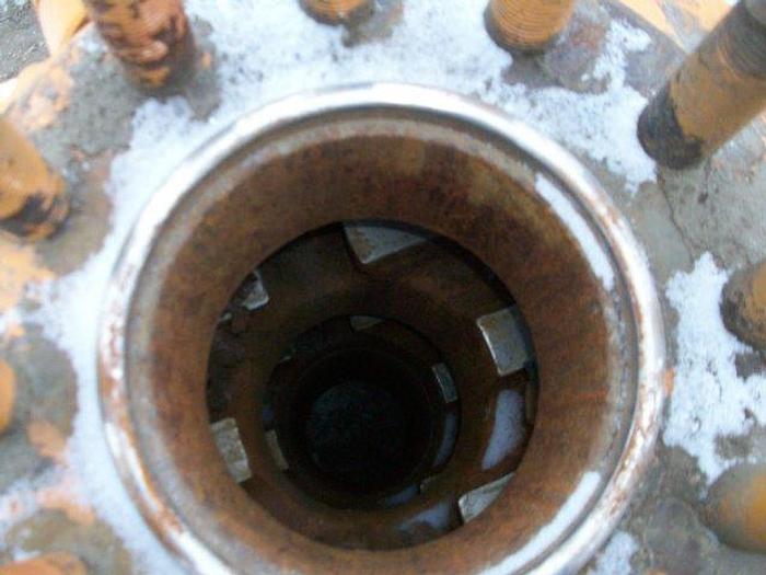 Used SHAFFER LWS, 5,000 PSI, 7 1/16 Double Ram BOP