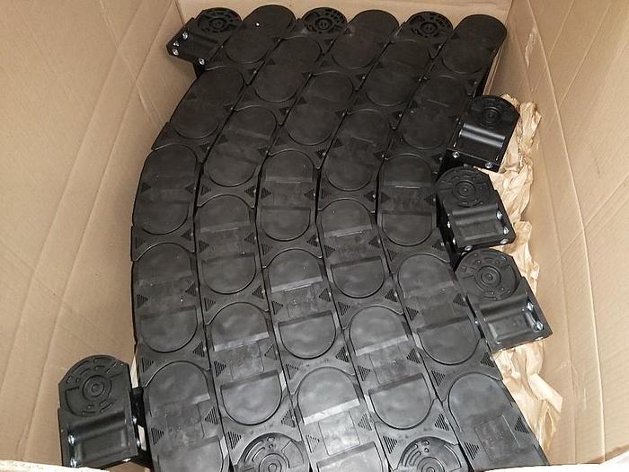 Cadena portacables serie E4.80, 10,5m, E4.80.45.200 Igus, nueva -50%